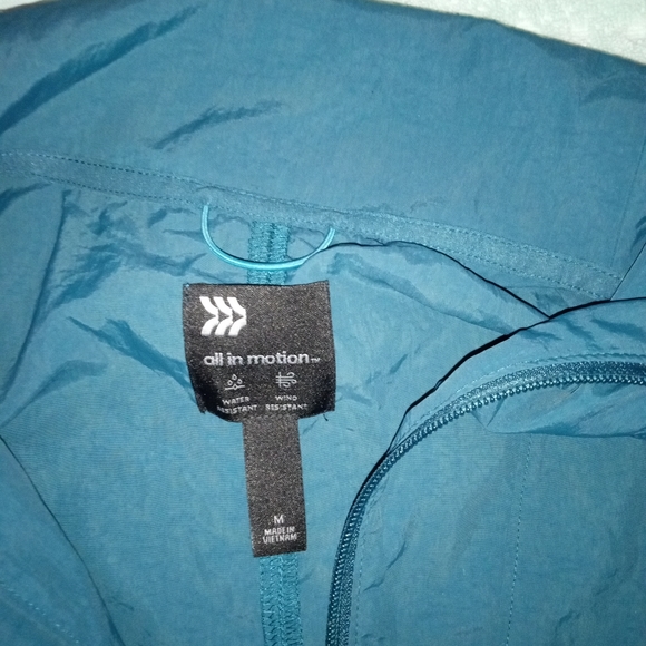 Windbreaker - Picture 3 of 3